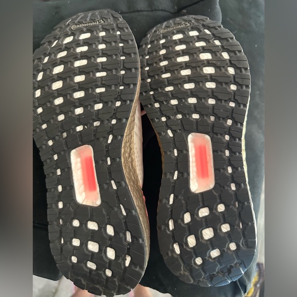 ADIDAS ULTRA BOOST PB Women’s Sz 6 - Picture 5 of 5